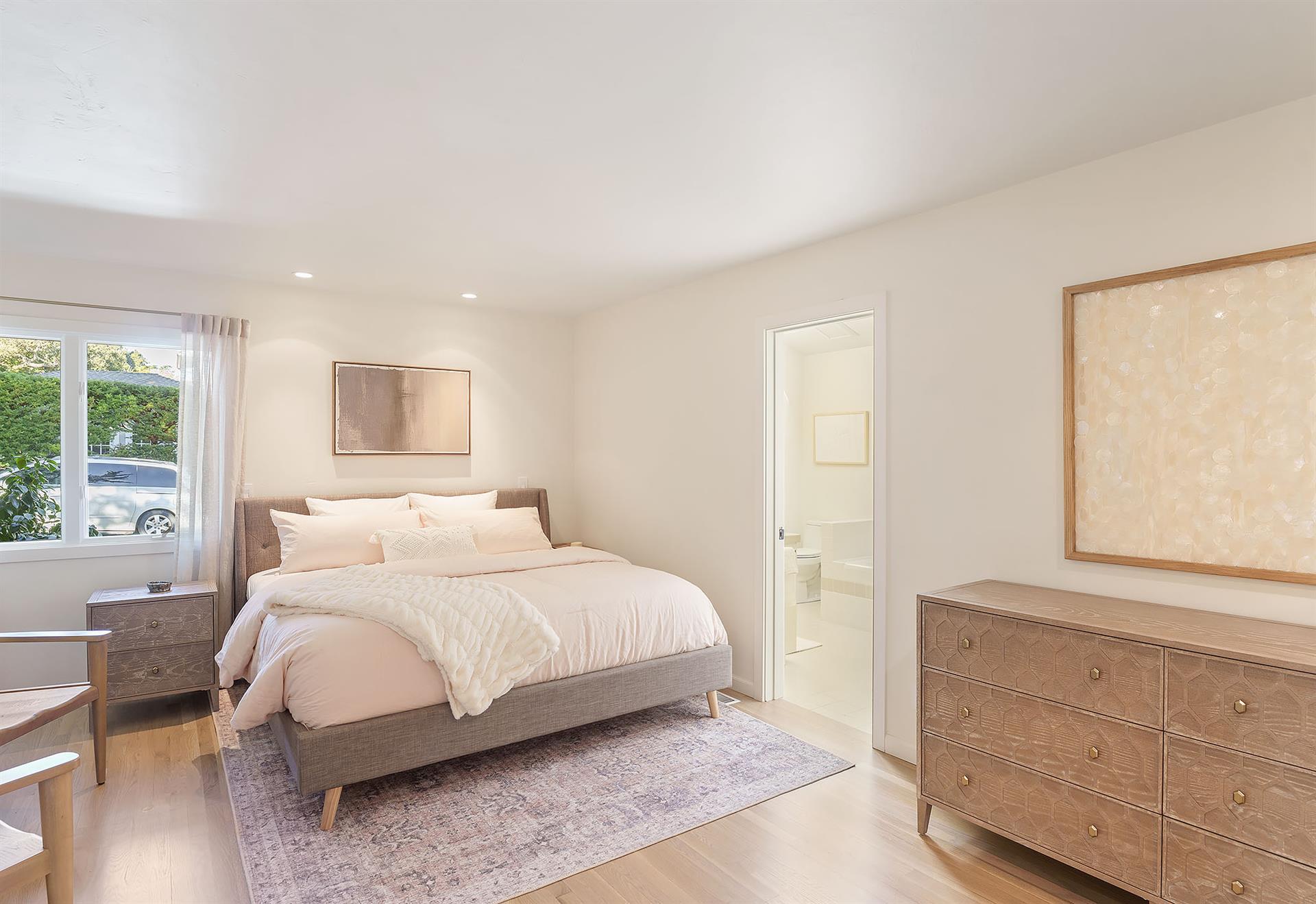 Bedroom 1, King, En Suite with Shower