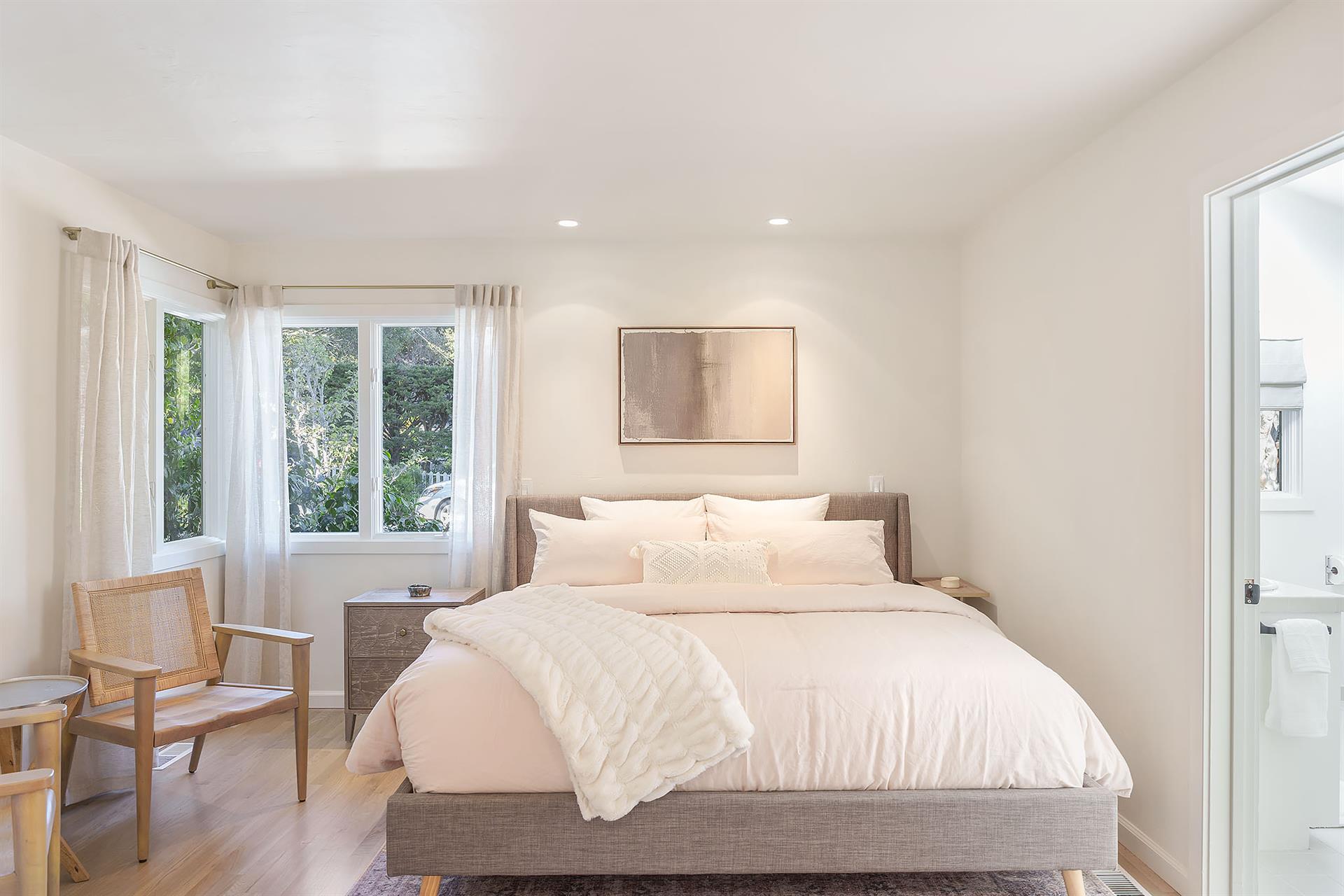Bedroom 1, King, En Suite with Shower