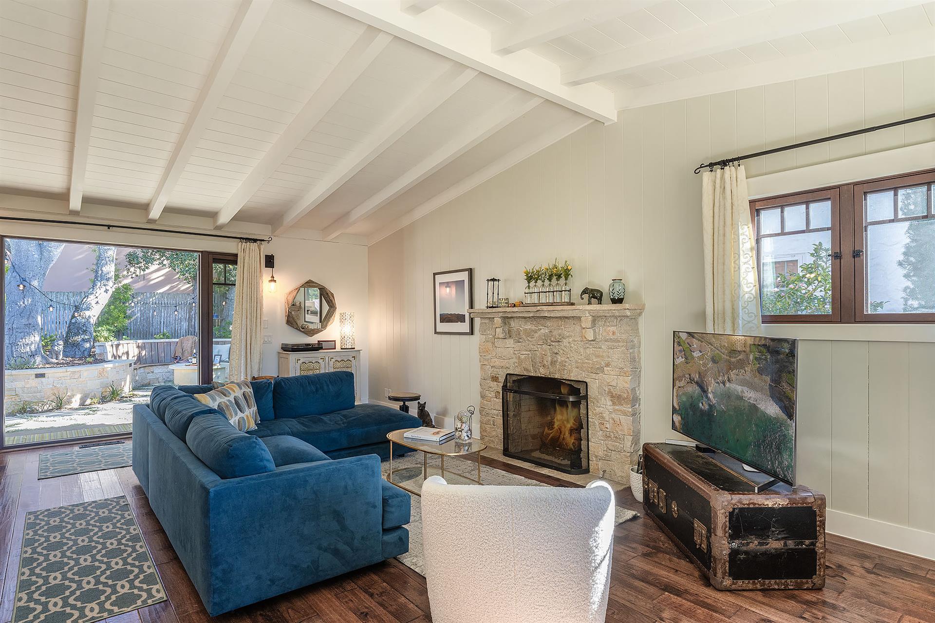 Living Room with Gas Fireplace and Smart TV
