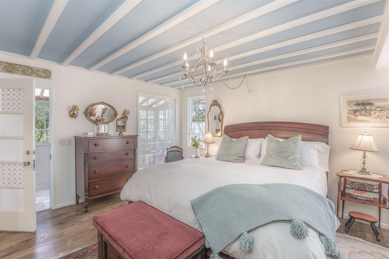 Bedroom 1, Lower Level, Cal King, En Suite with Shower