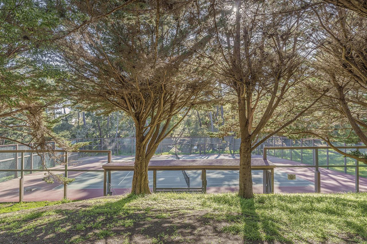 Community Tennis Courts