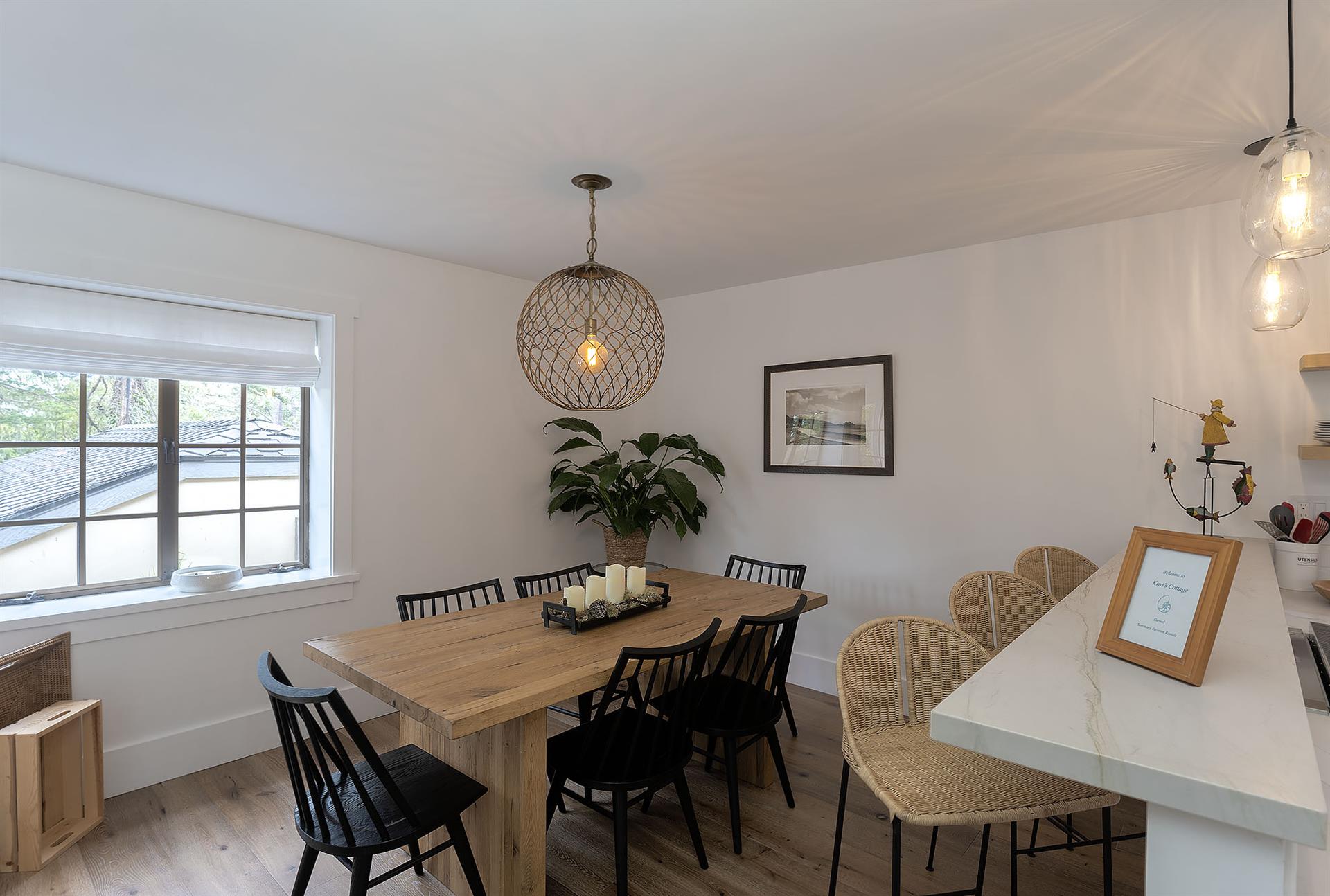 Dining Area Seats 6