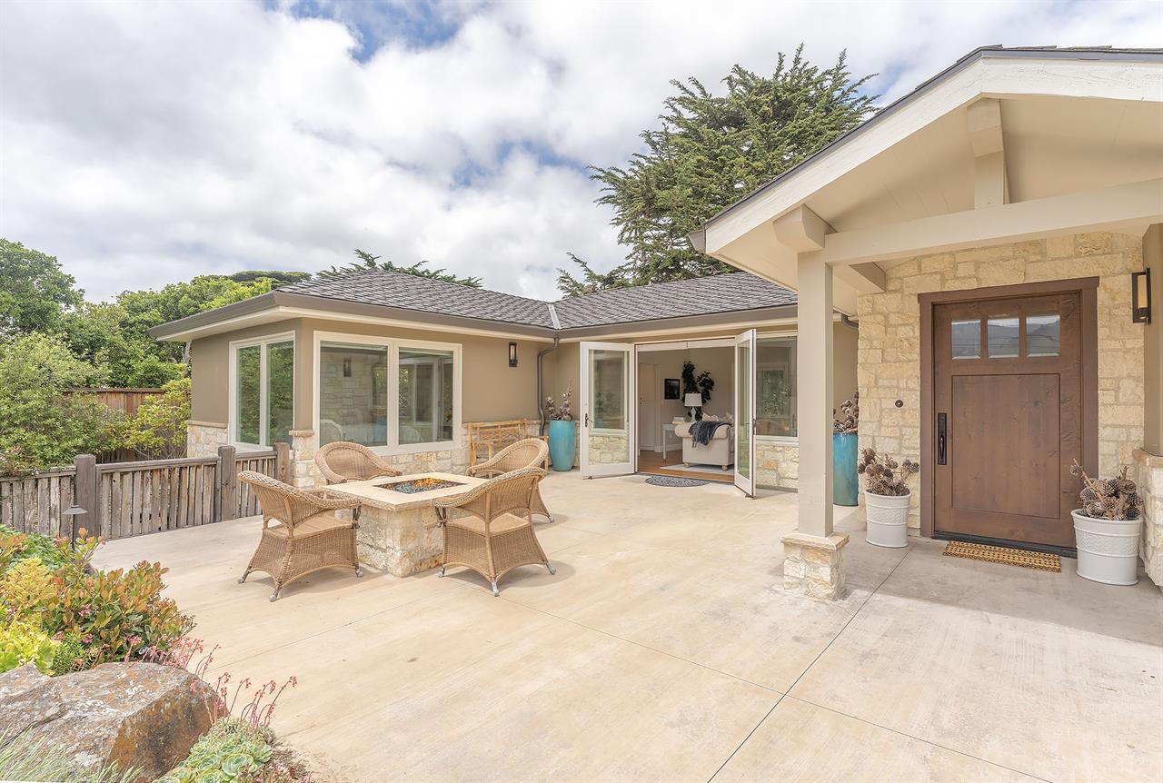 Front Patio with a Fire Pit
