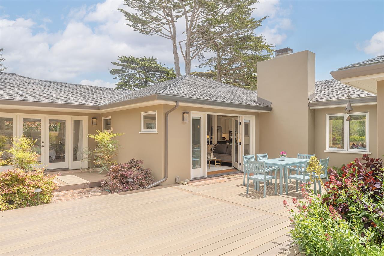 Back Deck with Dining for Six and a Gas Grill