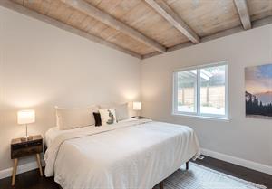 Bedroom 2, Split King Bed with Foam Topper