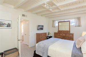 Bedroom 1, Queen Bed, En Suite with Shower
