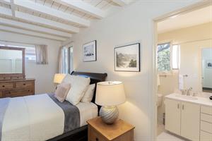 Bedroom 1, Queen Bed, En Suite with Shower