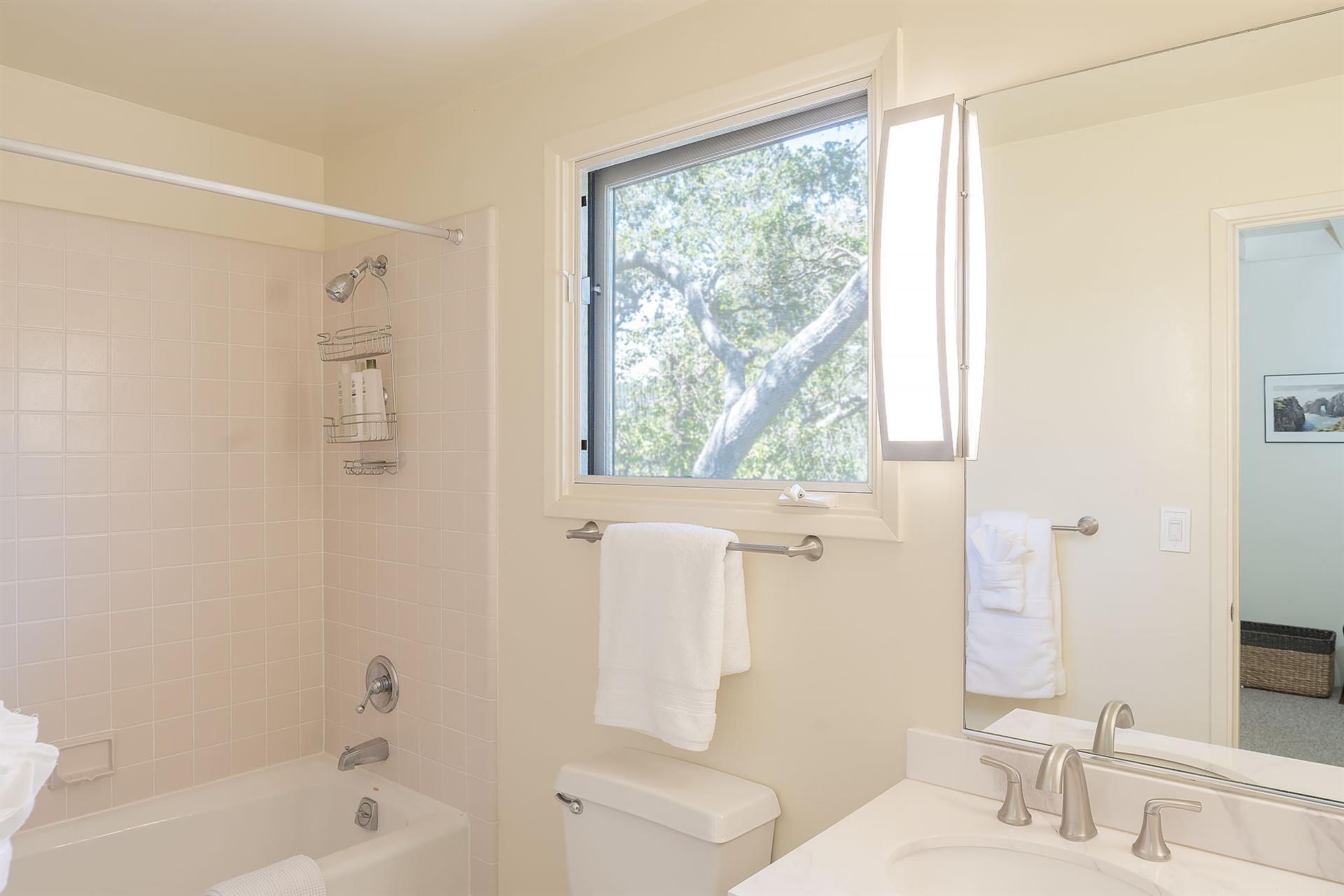 Bedroom 1, Queen Bed, En Suite with Shower