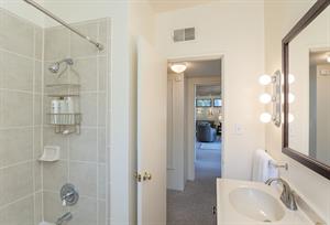 Full Hall Bath with Shower Over Tub