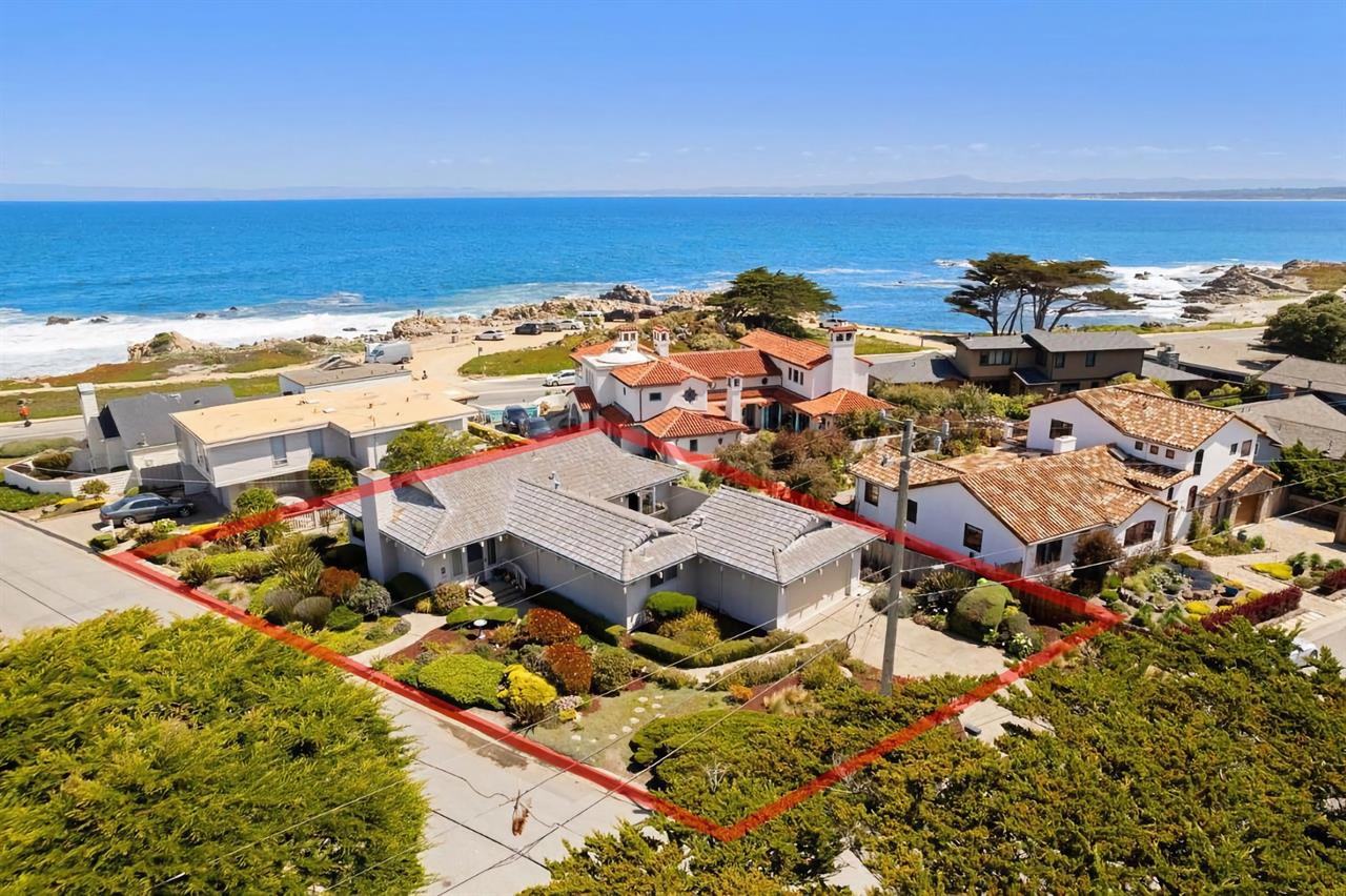 Just Steps to the Sea