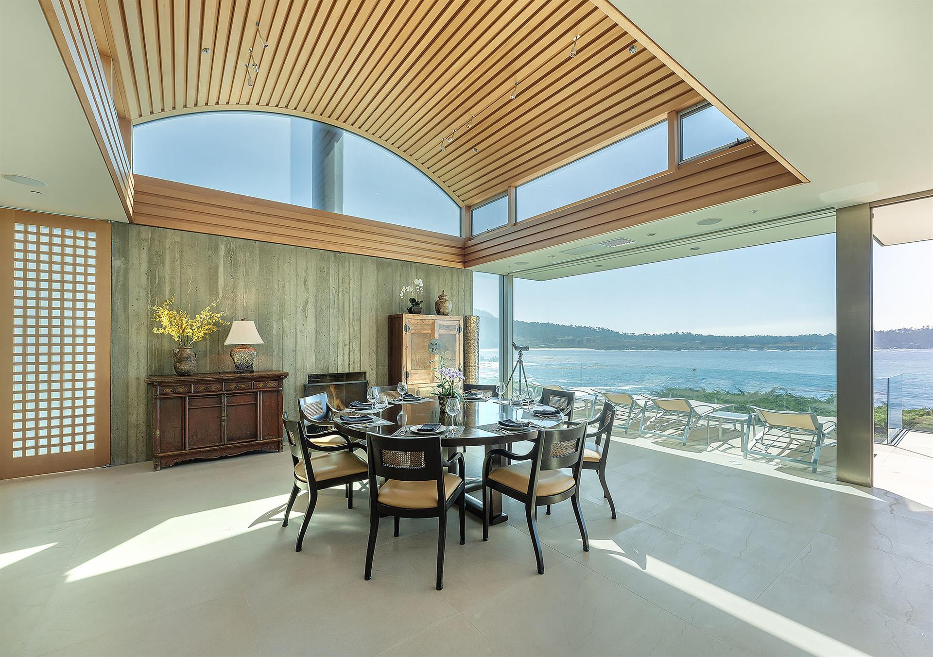 Dining Area Seats 8