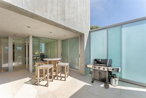Middle Courtyard with Gas Grill Near Kitchen