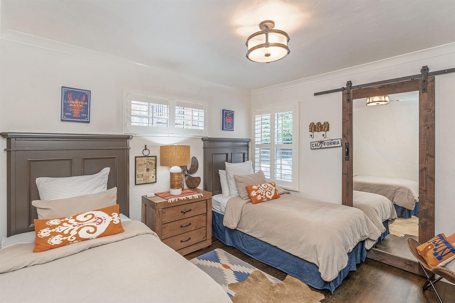 Bedroom 3 has 2 Twin Beds