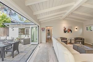 Welcome to Twin Tides CarmelbytheSea Home with Hot Tub
