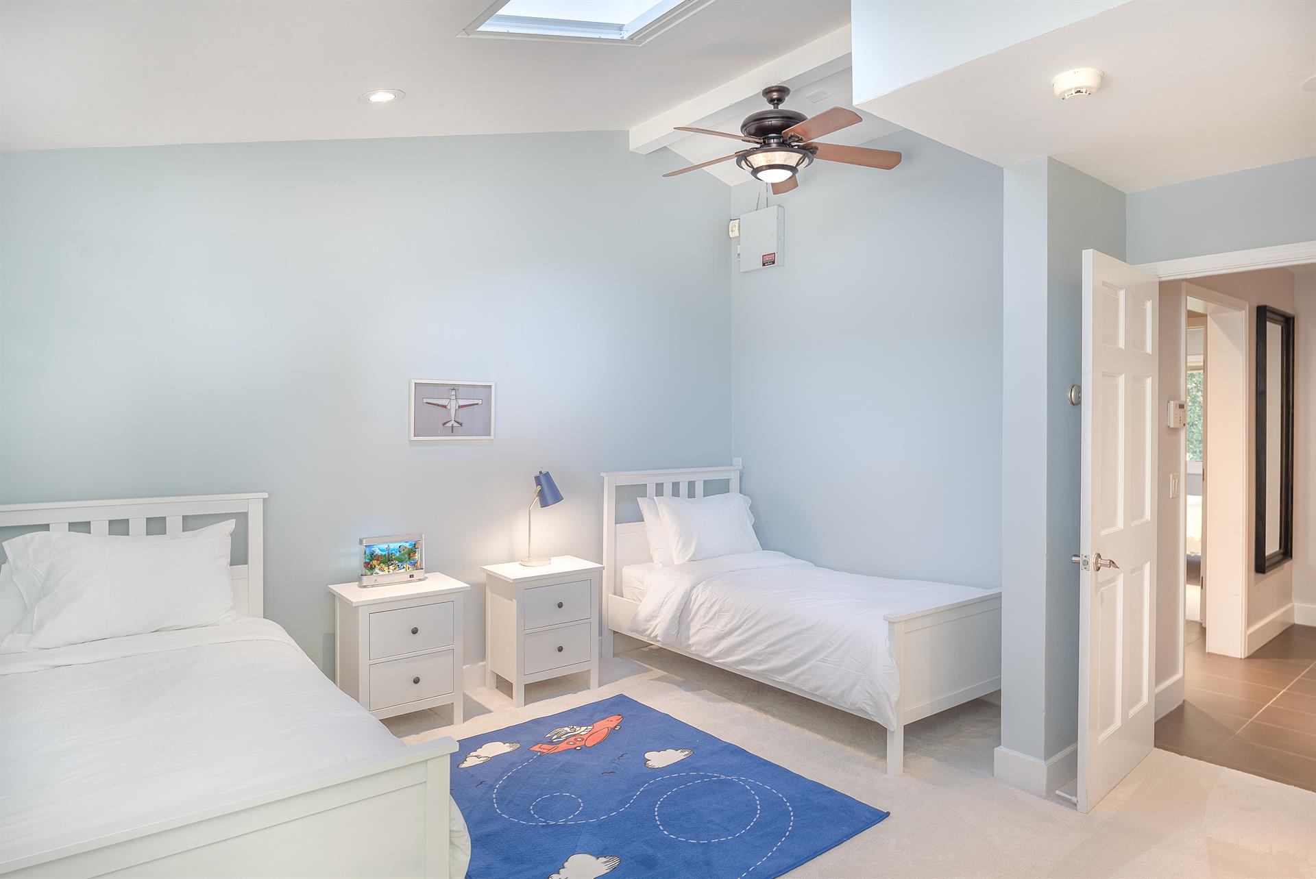 Bedroom 3 has Two Twin Beds