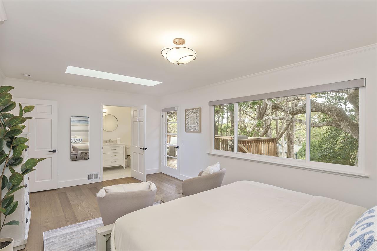 Bedroom 1  Cal King Bed, En Suite Bathroom with a Shower