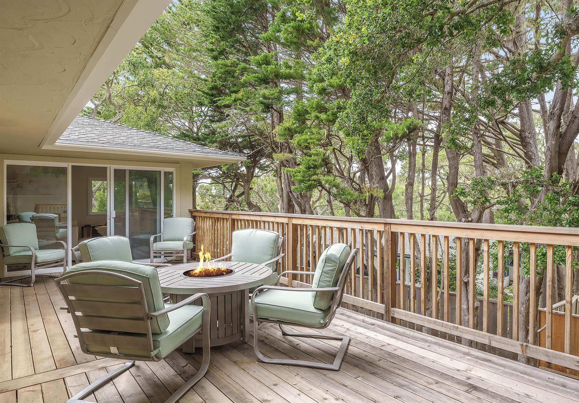 Large Outdoor Deck with FirePit Table and Gas Grill