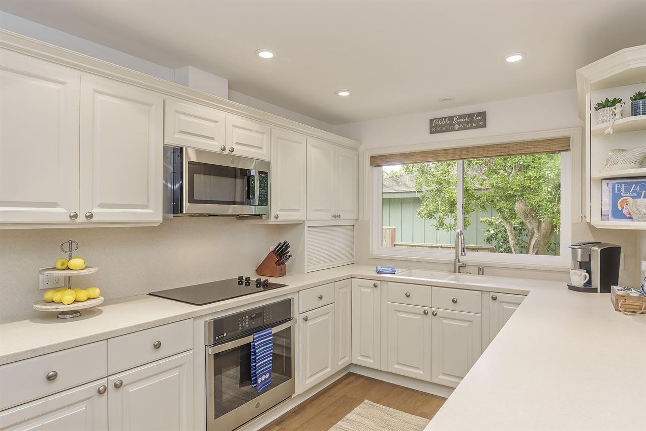 FullyEquipped Kitchen