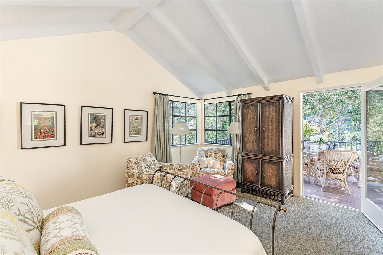 Upstairs, Bedroom 1  EnSuite Bath and Access to the Deck