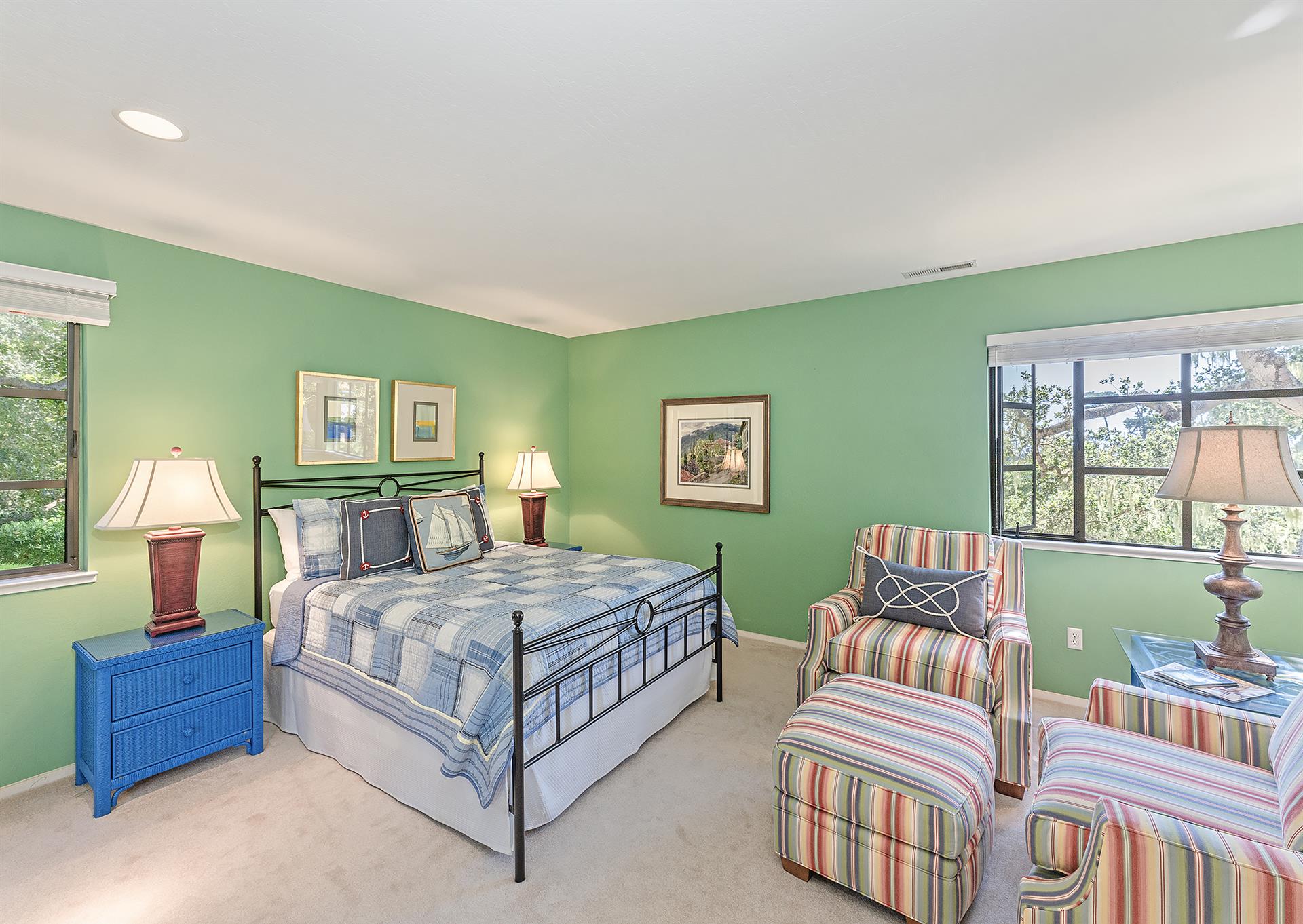 Downstairs, Bedroom 2, Queen Bed, Sitting Area