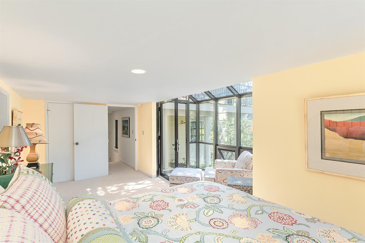 Downstairs, Bedroom 3, Queen Bed, Solarium Wiindow