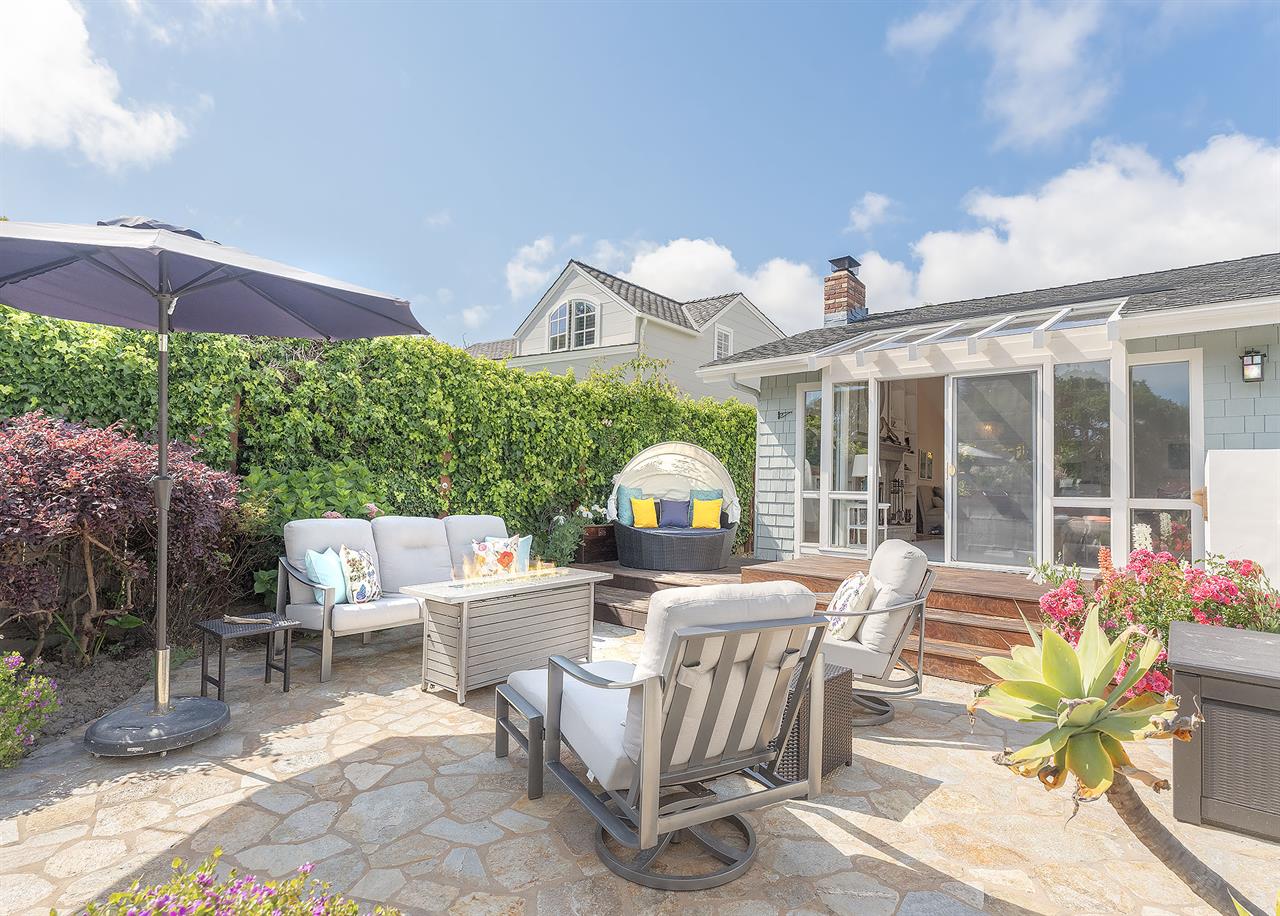 Front Patio with a Fire Pit