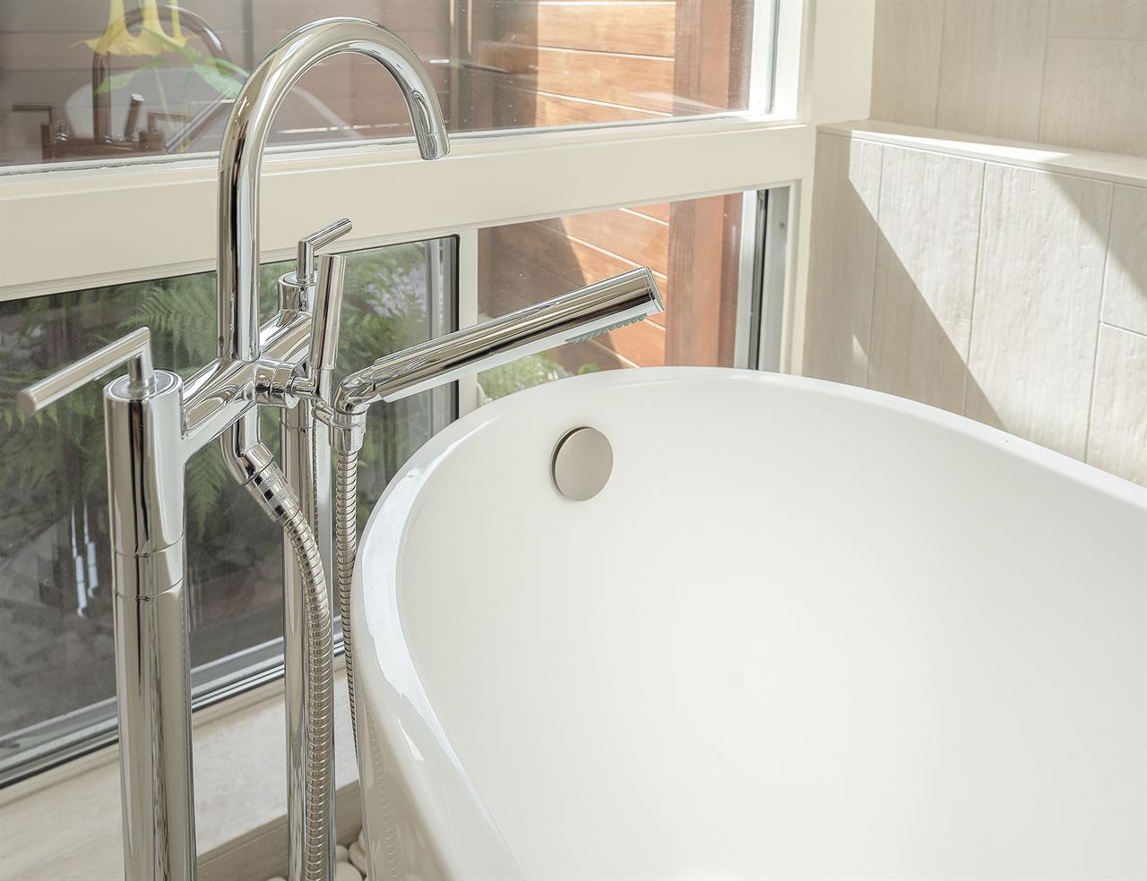 Decadent En Suite Bath, Shower, Separate Tub, Dual Vanity