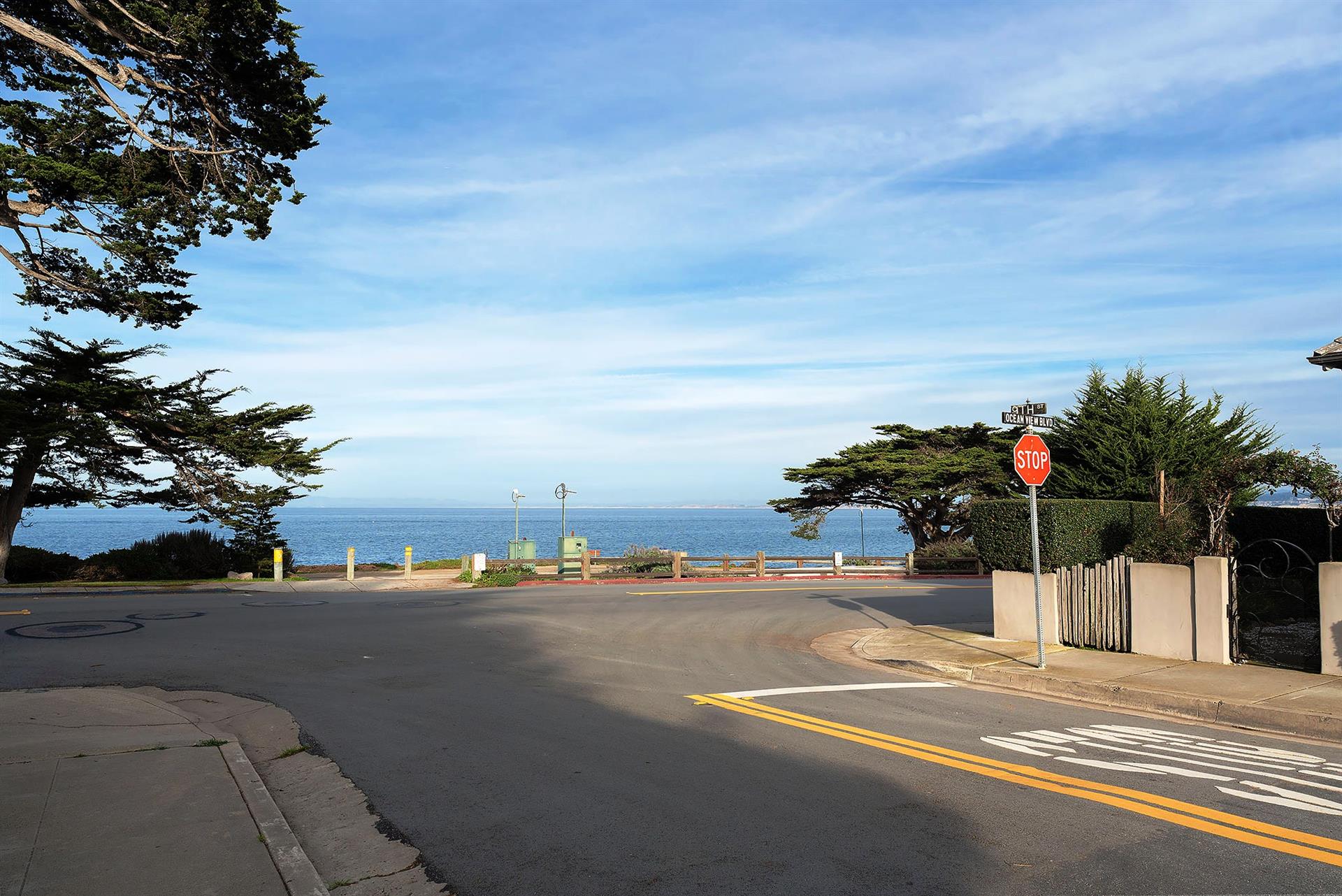 Just a Short Walk to the Bay