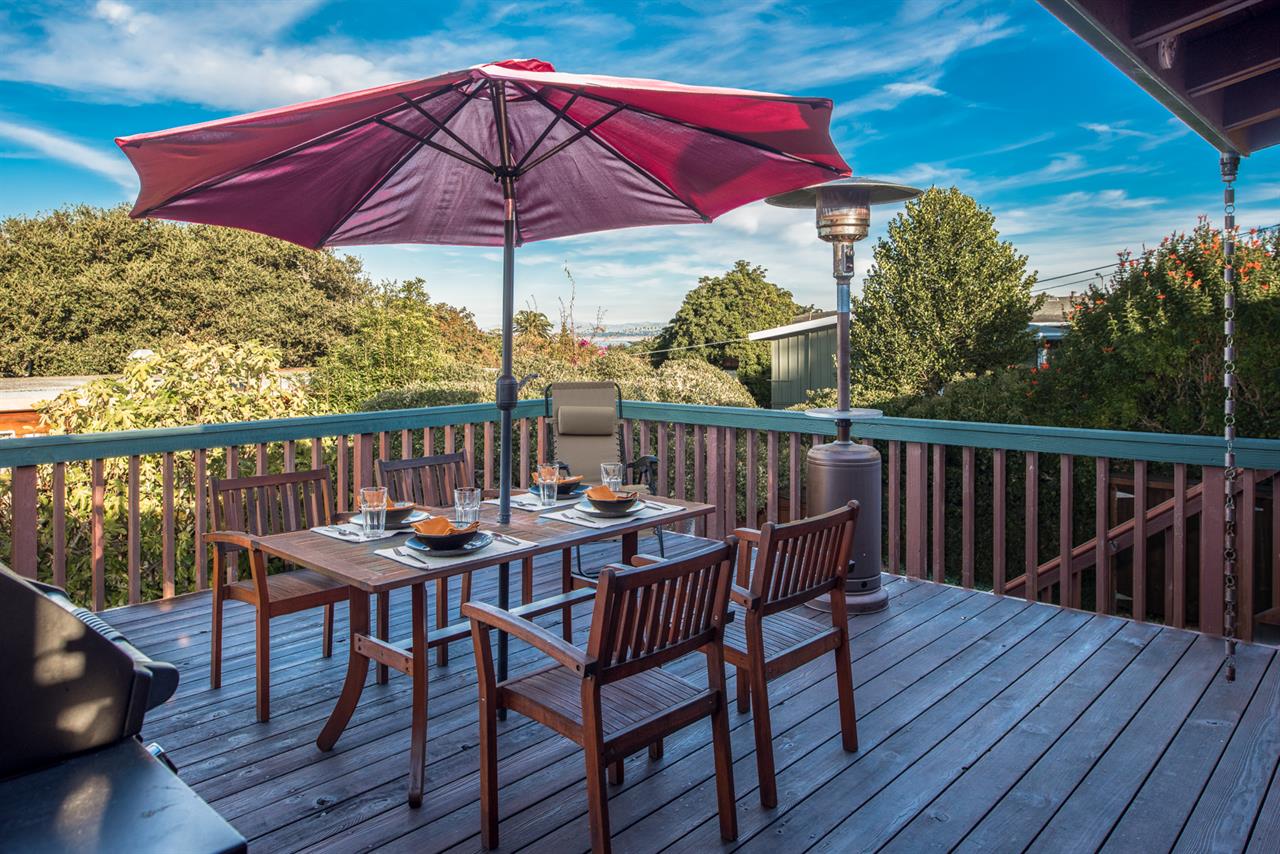 Outdoor Deck with Gas Grill