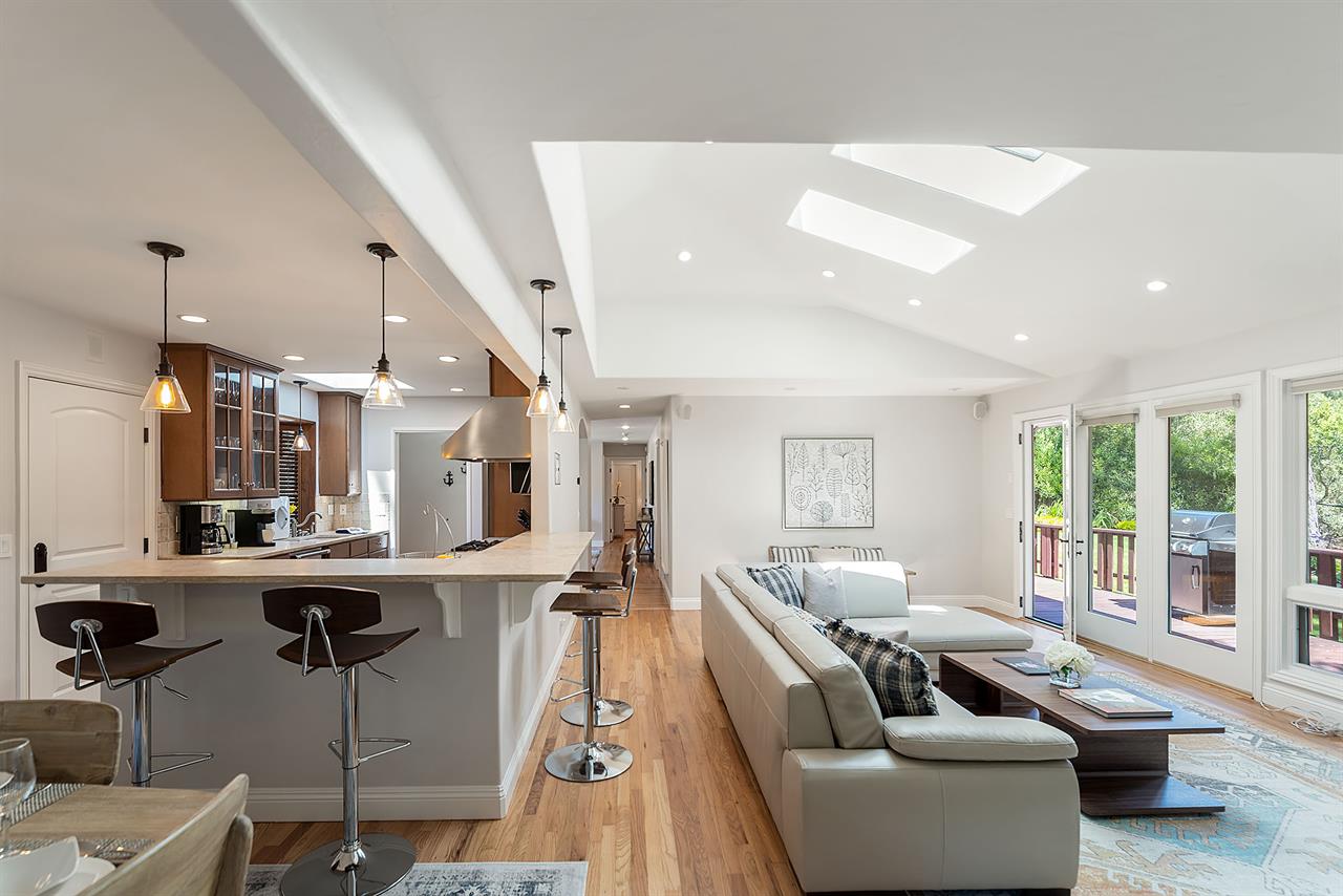 Living Room  Dining Area  Kitchen