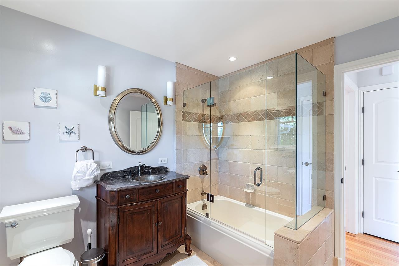 Full Hall Bath with ShowerOverTub