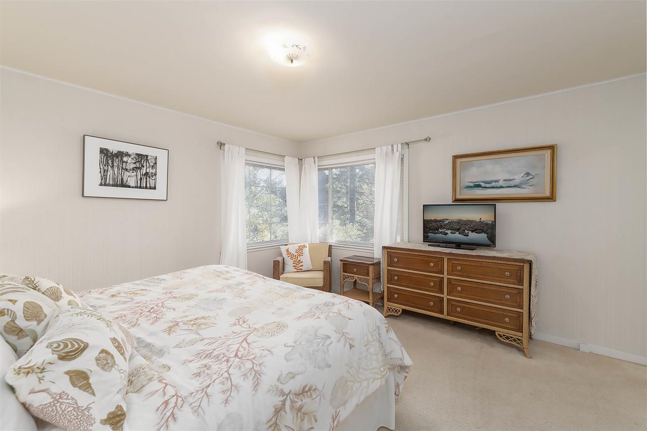 Bedroom 1   King Bed, TV, En Suite Bathroom with Shower