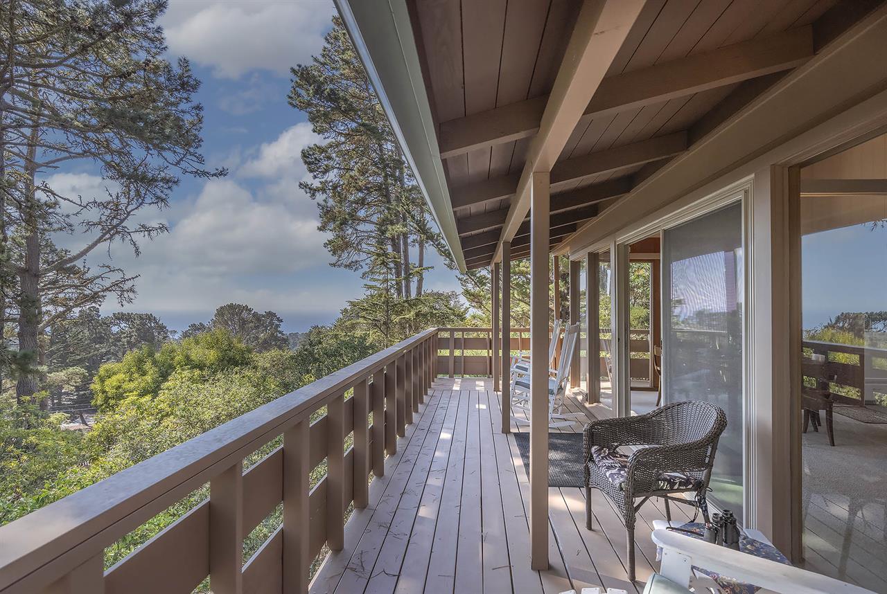 Spacious Tree Top and Ocean View Balcony