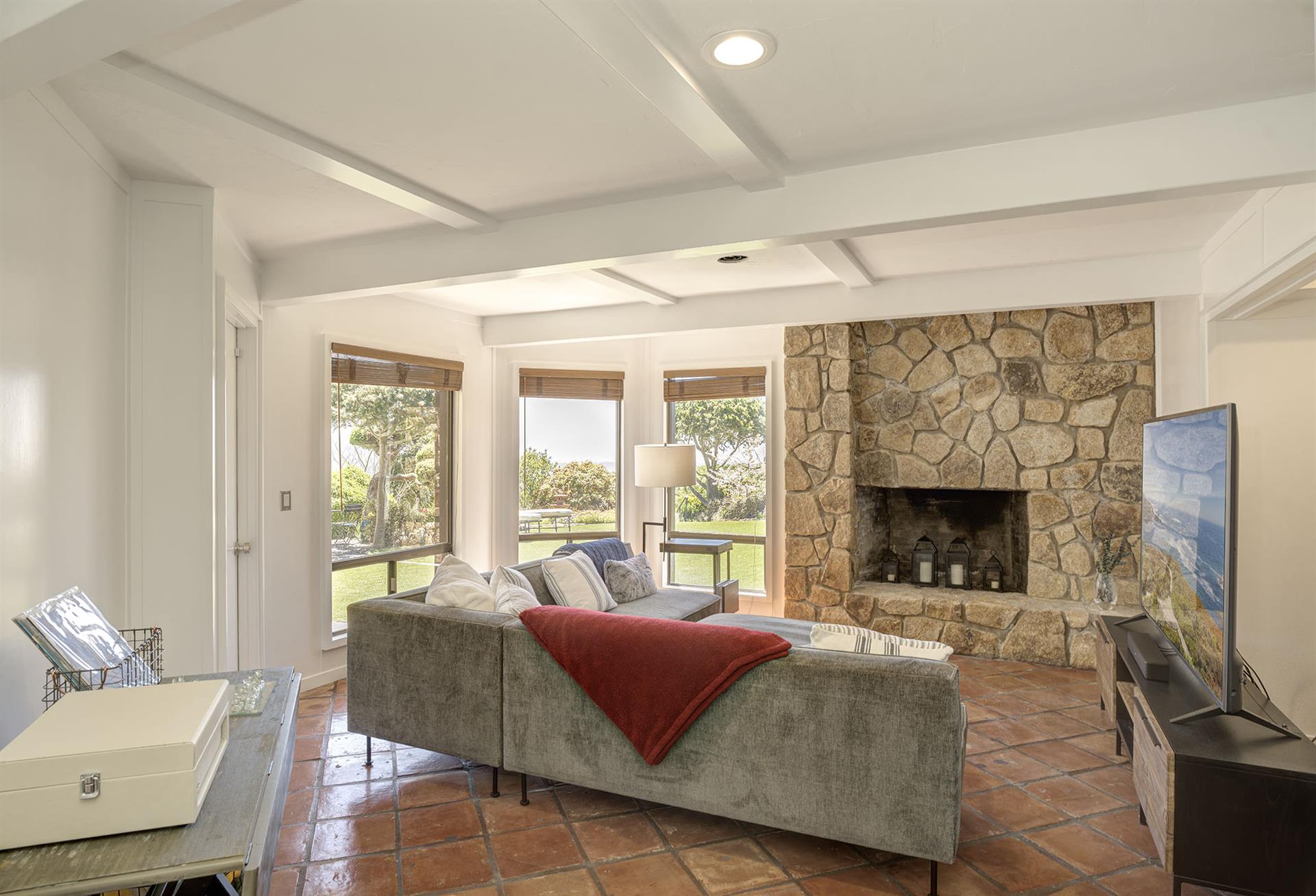 Lower Level Family Room, Large TV, Decorative Fireplace