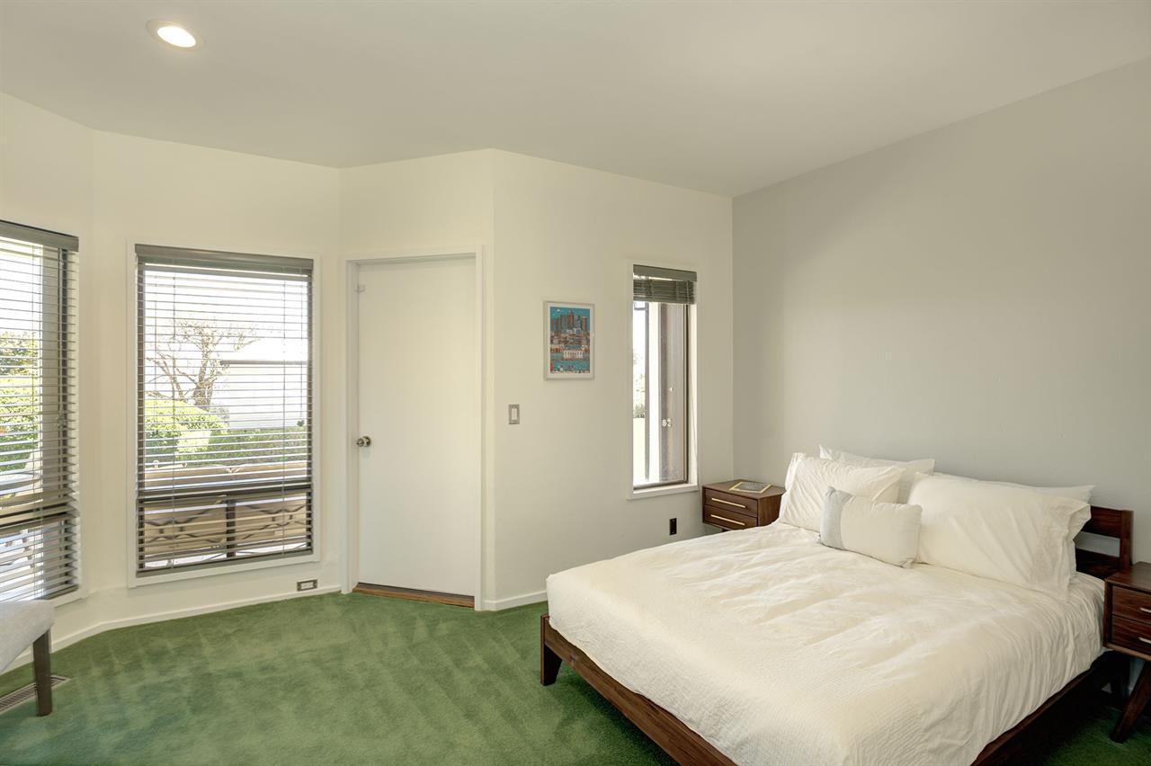 Bedroom 3  Downstairs, FullDouble Bed, TV, Patio Access