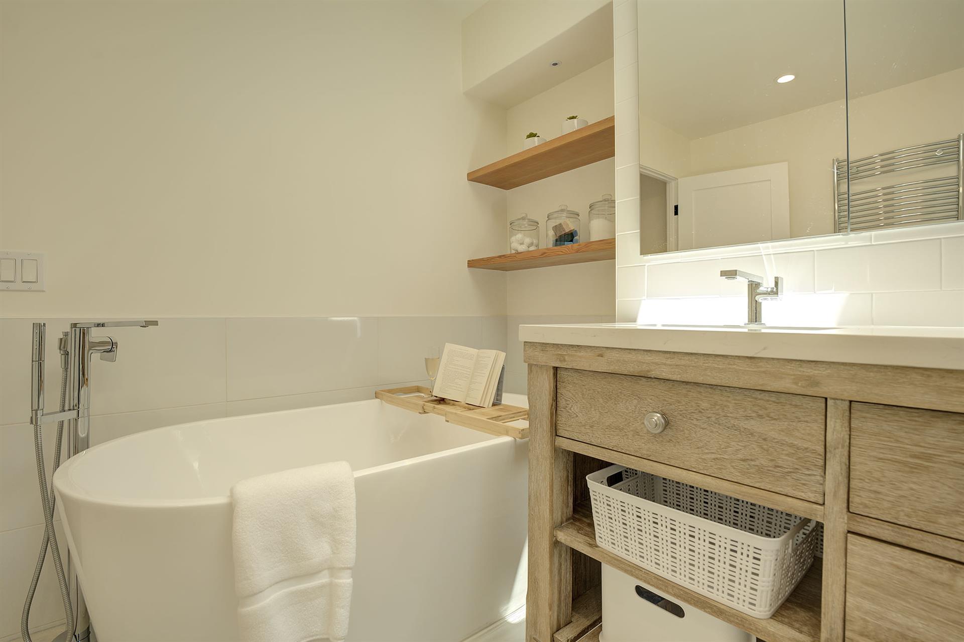 En Suite Bathroom with Tub and Separate Shower for Bedroom 1