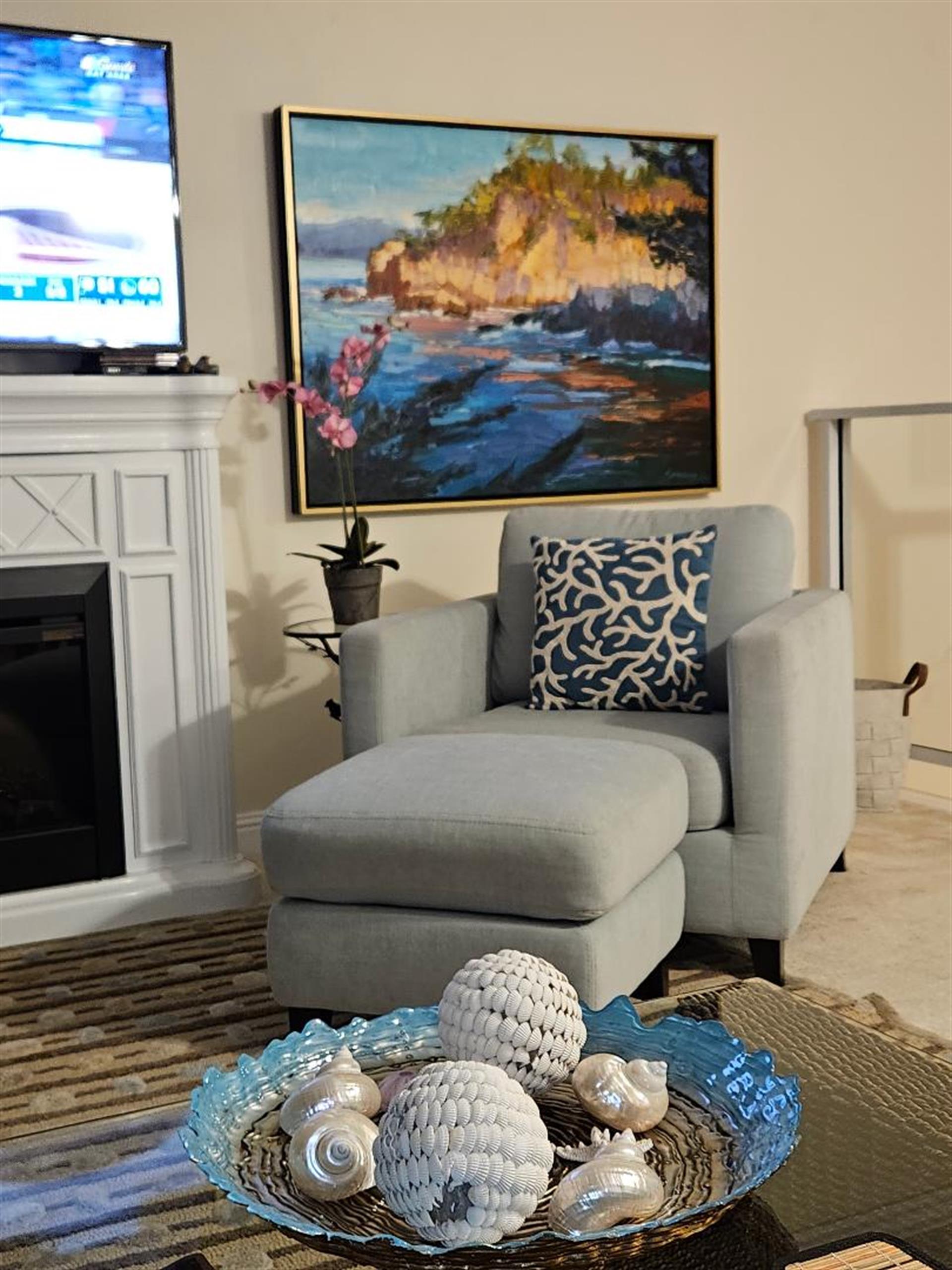 Beautiful Comfy New 2024 Chair Under the Stunning Painting
