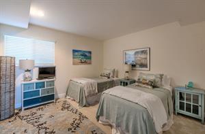 Bedroom 2   2 Twins or King Bed with Memory Foam Topper