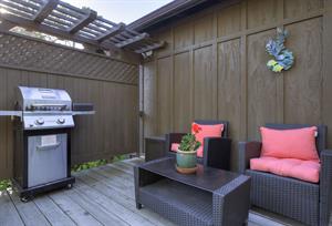 Front Entrance Deck