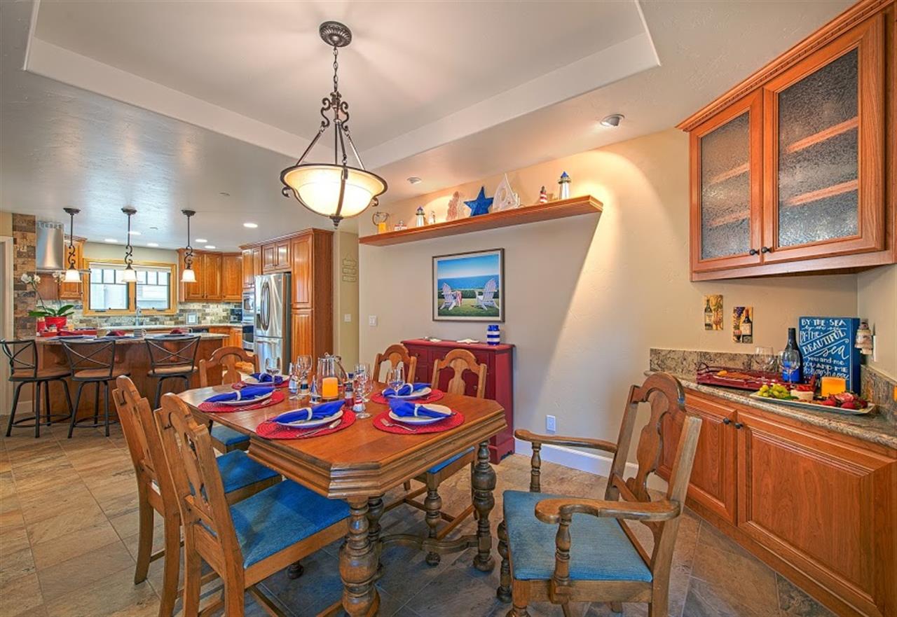 Dining Room Perfect for Entertaining