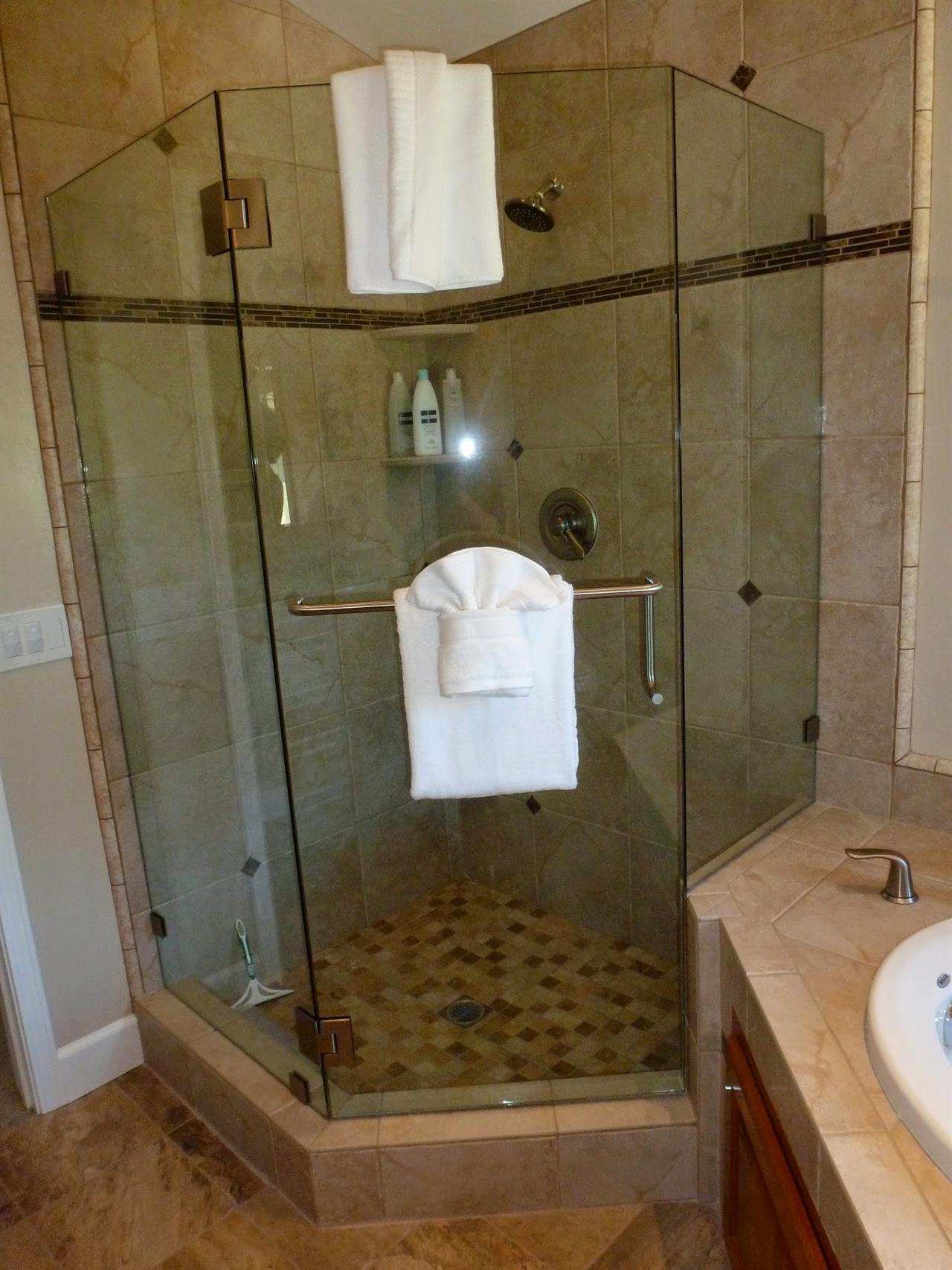 Master Bath with Shower and Separate Jetted Tub