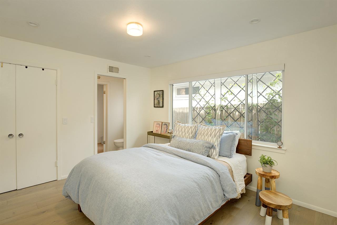 Bedroom 2  Queen Bed