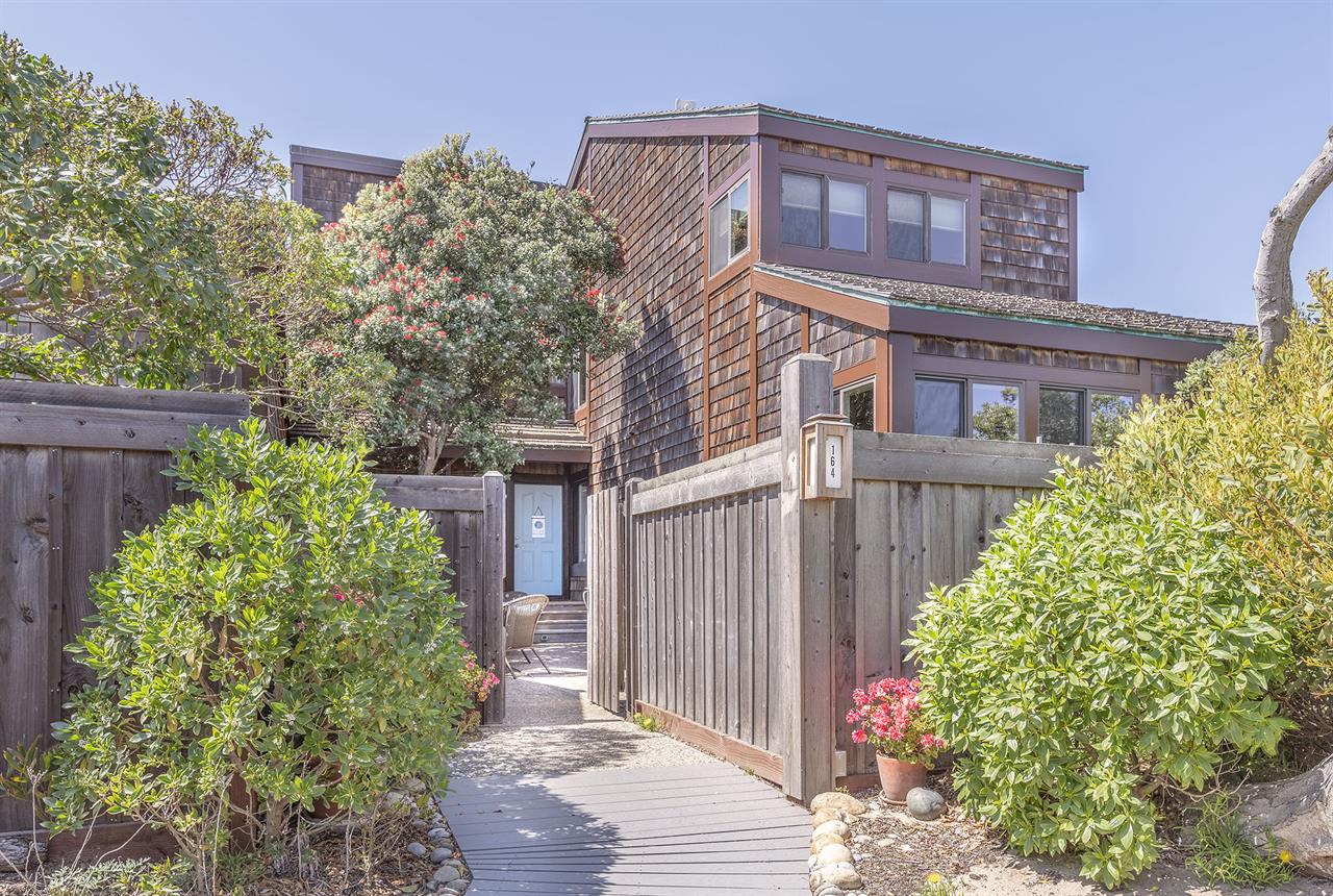 Welcome to Sand Dollar House Oceanfront in Moss Landing