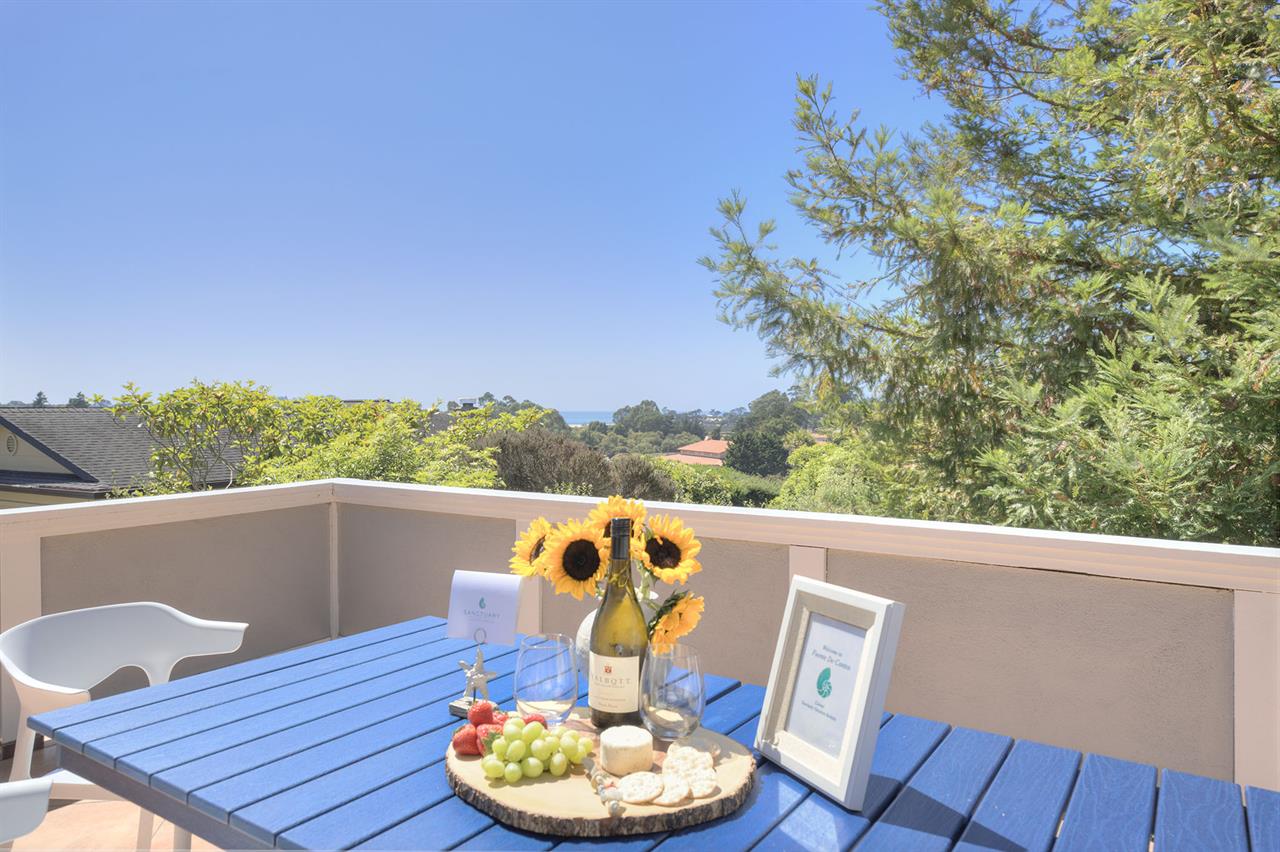 Outdoor Dining with a View