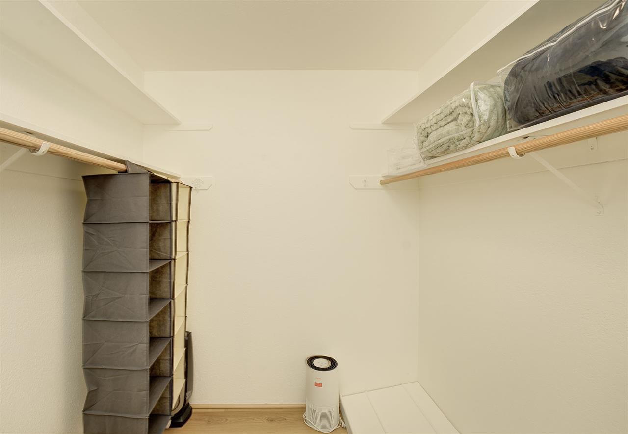 Walkin Closet in Bedroom 2