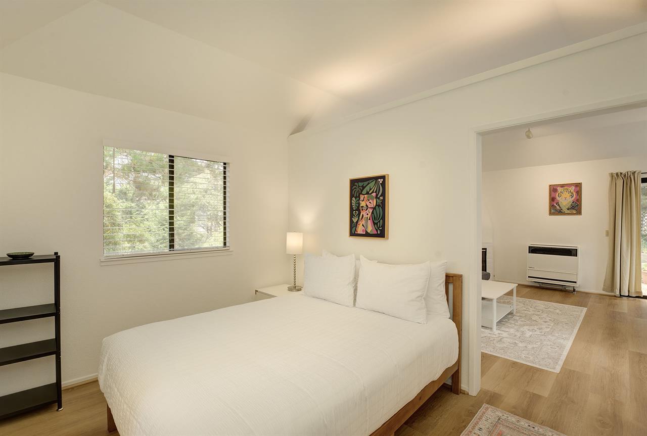 Guest Suite  Queen Bed