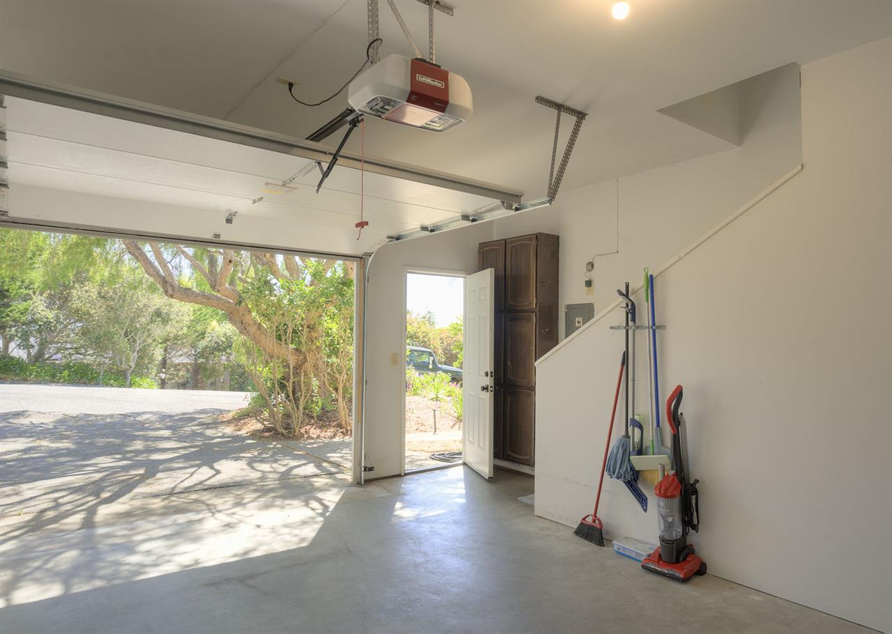 OneCar Garage and Driveway Parking