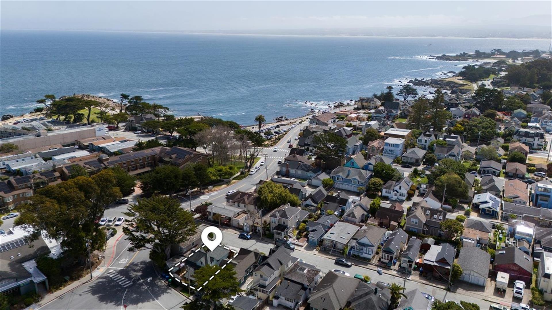 Two blocks to the Beach