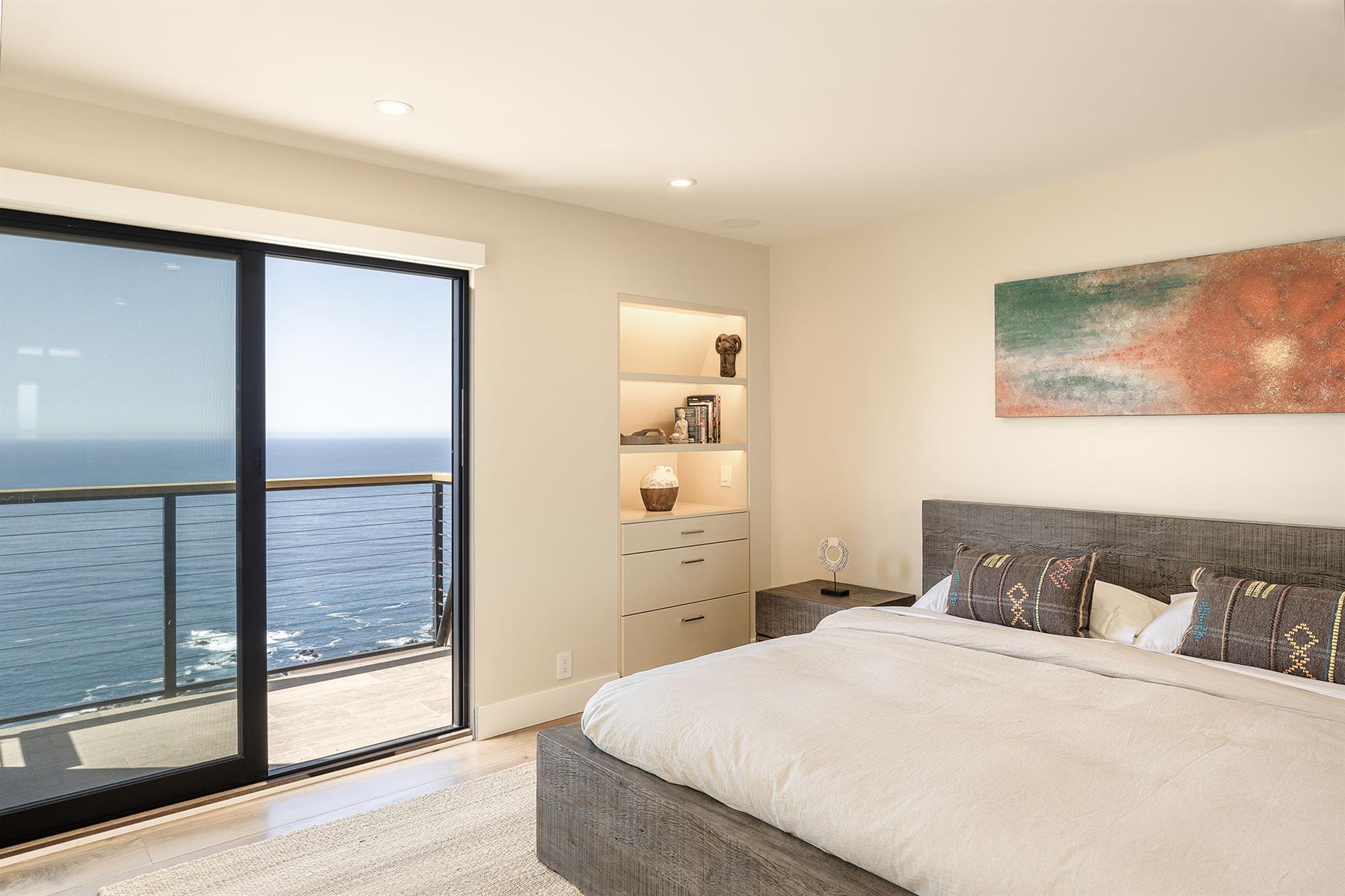 King Bed, Expansive Ocean Views