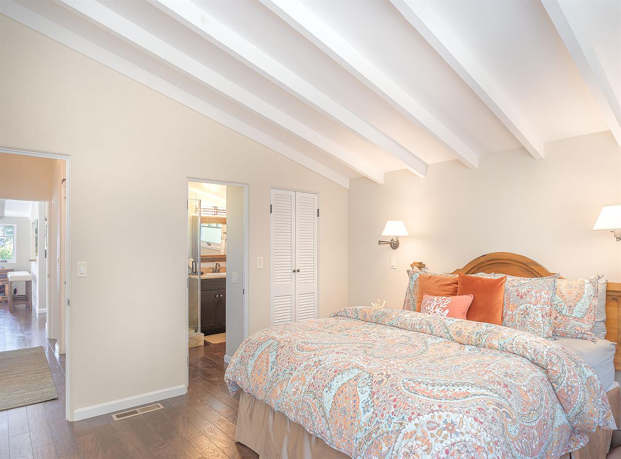 Bedroom 1, King Bed, TV, EnSuite with Shower